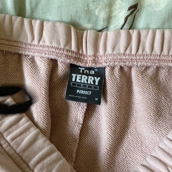Tna terry fleece perfect shorts - Picture 2 of 2